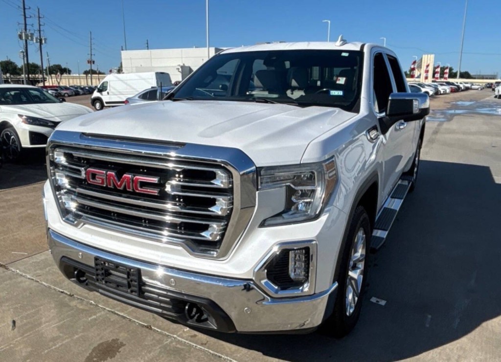 2019 GMC Sierra 1500 Image 2