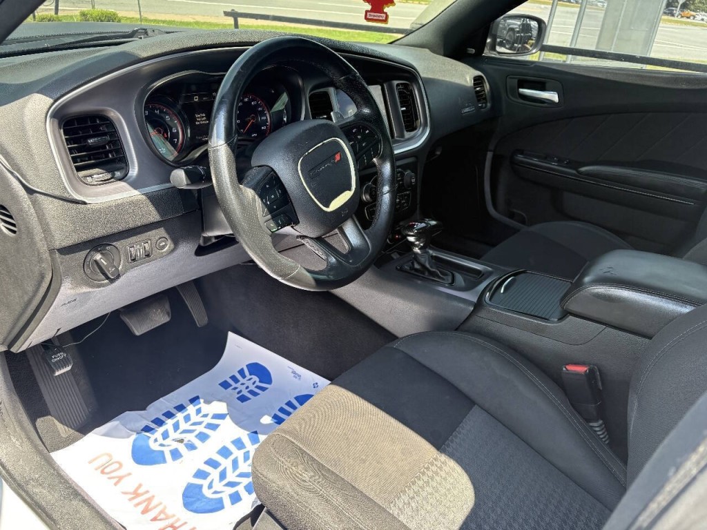 2019 Dodge Charger Image 9