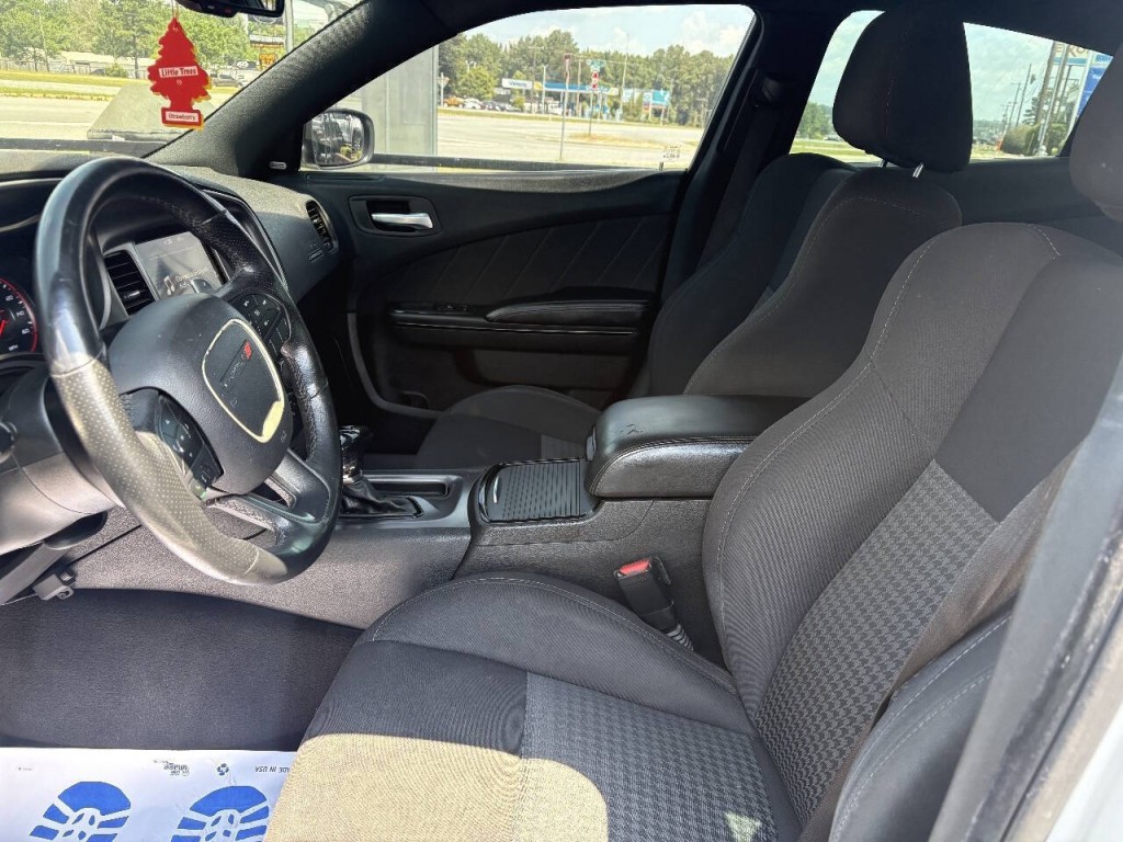 2019 Dodge Charger Image 10