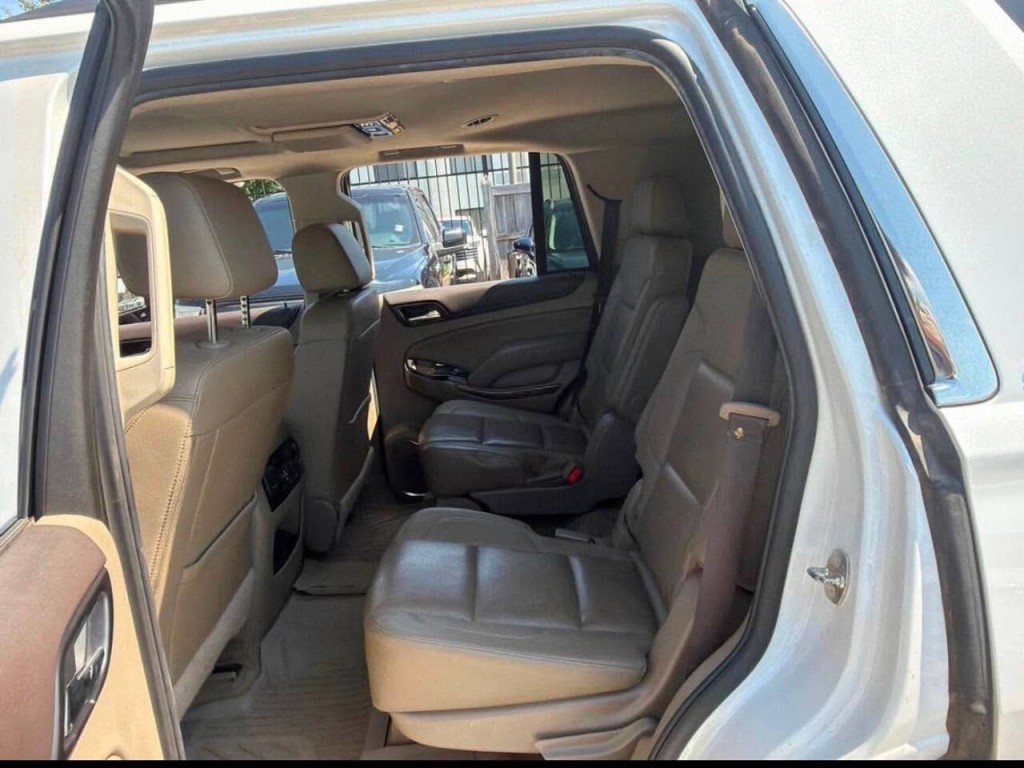 2018 GMC Yukon Image 9