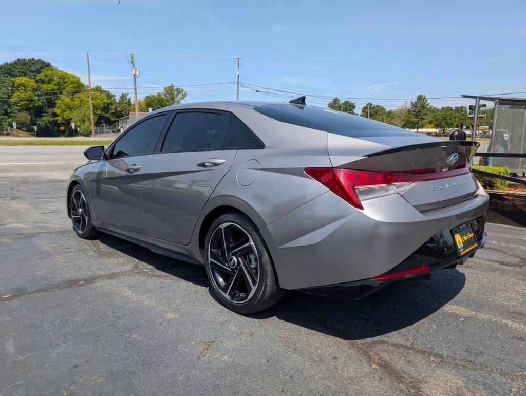 2023 Hyundai Elantra Image 6