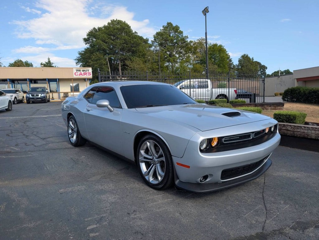 2022 Dodge Challenger Image 4