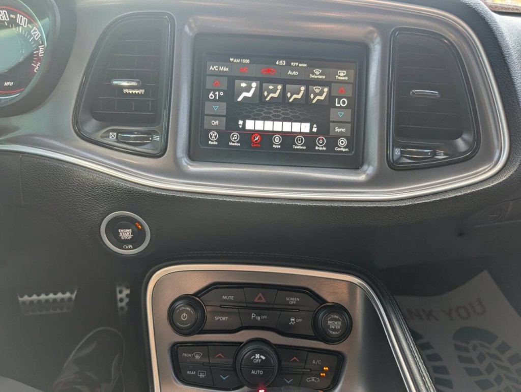 2022 Dodge Challenger Image 12