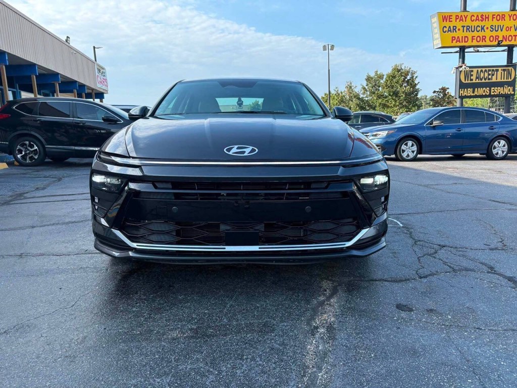 2026 Hyundai Sonata Image 3