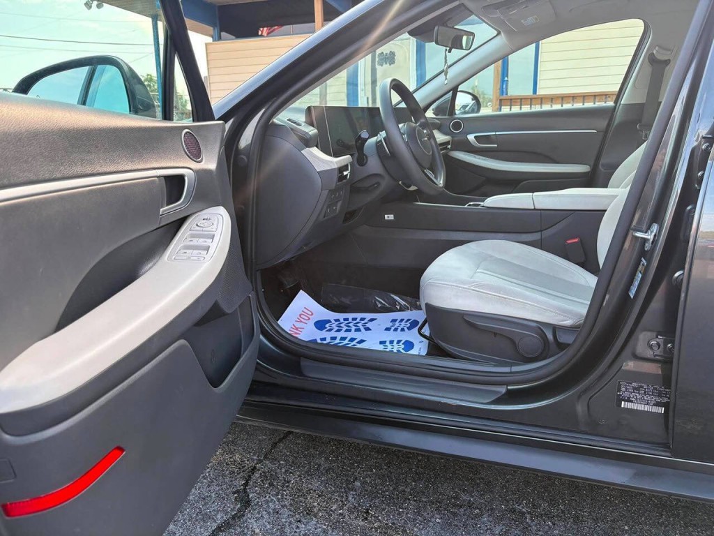 2026 Hyundai Sonata Image 8