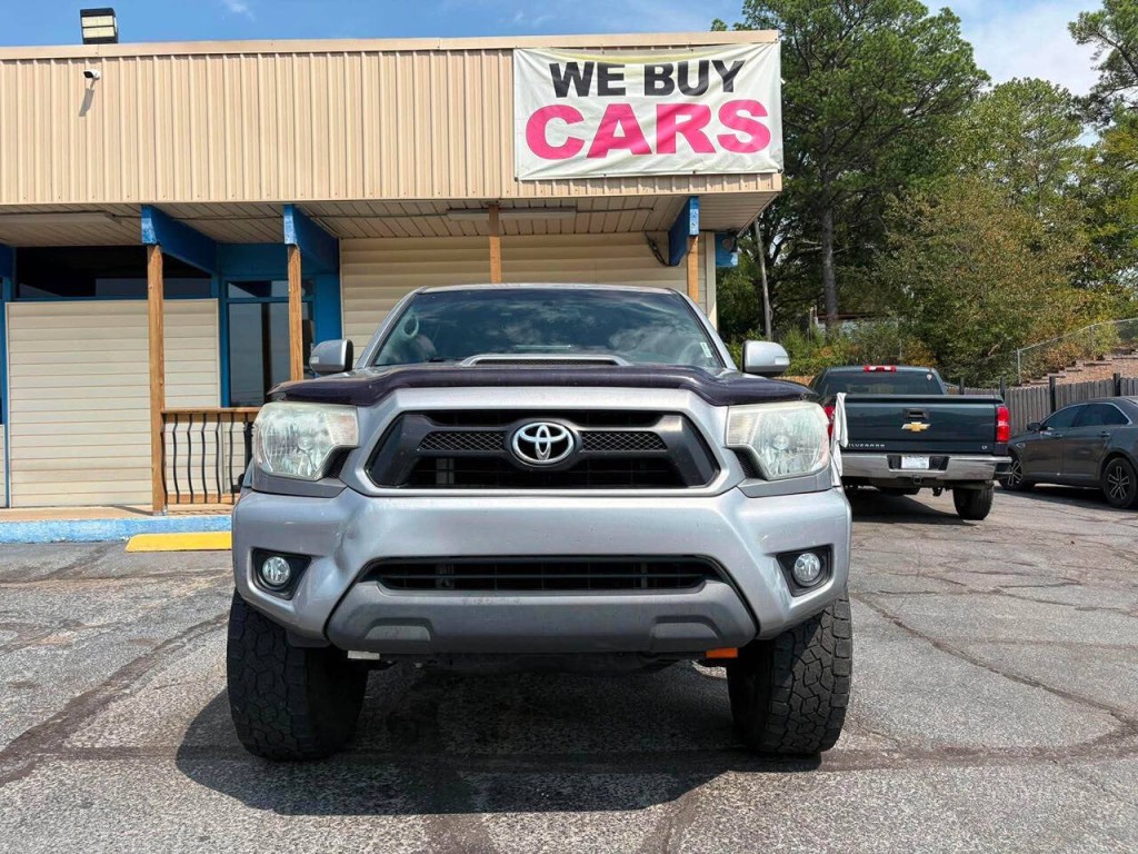 2015 Toyota Tacoma Image 3