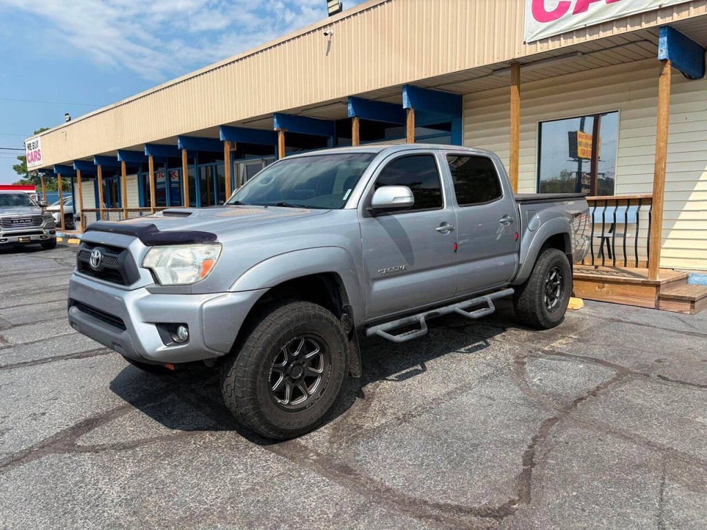 2015 Toyota Tacoma Image 4