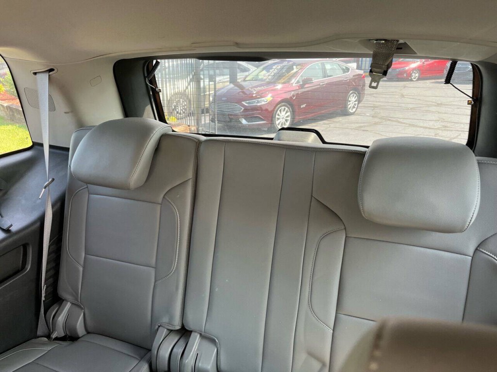 2015 Chevrolet Tahoe Image 11