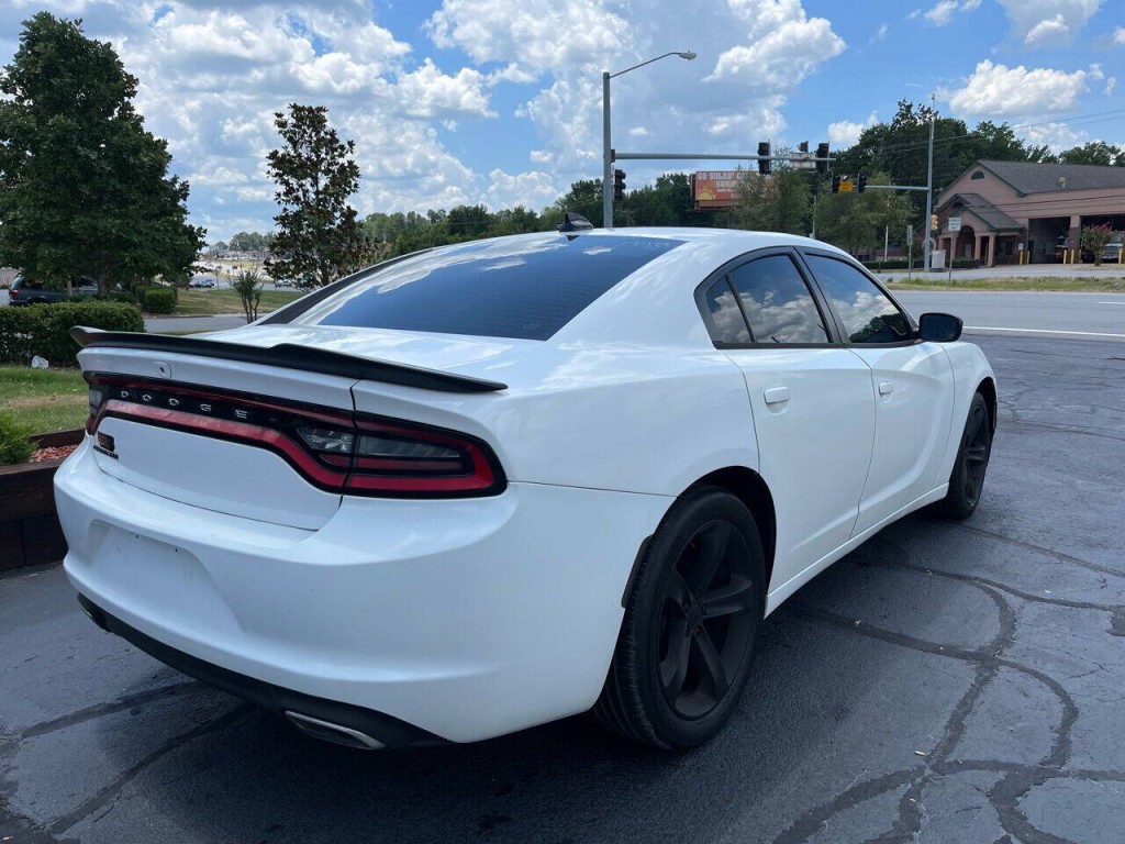 2016 Dodge Charger Image 7