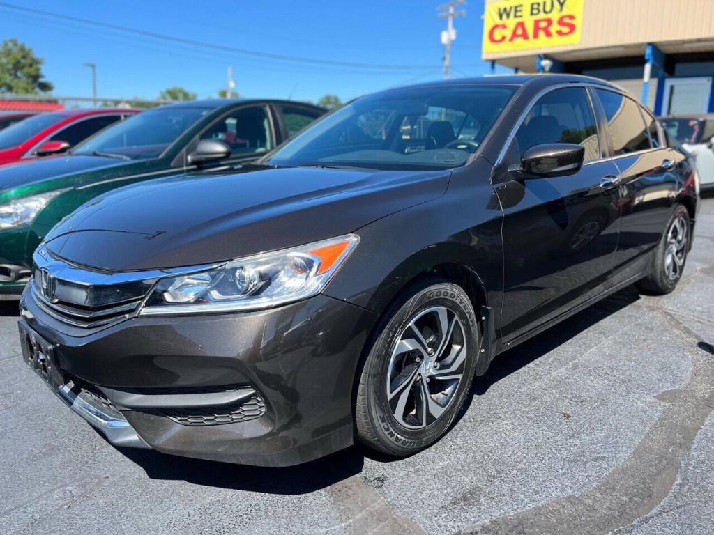 2017 Honda Accord Image 4