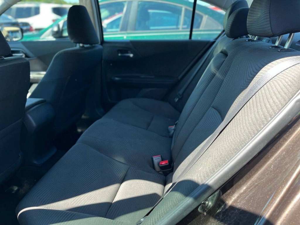 2017 Honda Accord Image 11