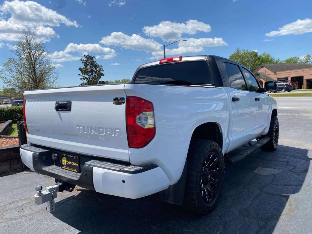 2018 Toyota Tundra Image 5