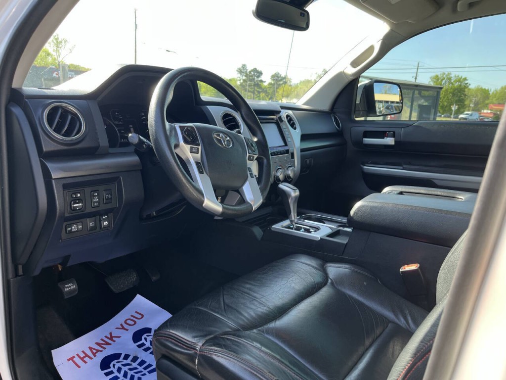 2018 Toyota Tundra Image 9