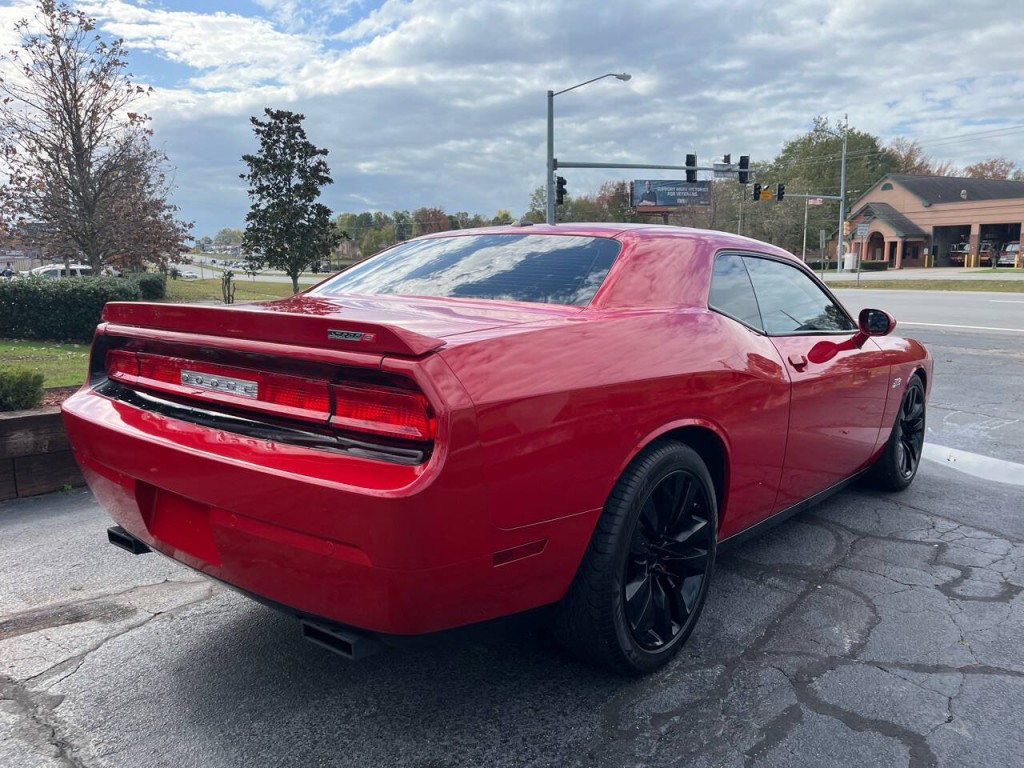 2013 Dodge Challenger Image 5