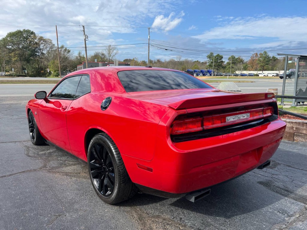 2013 Dodge Challenger Image 7