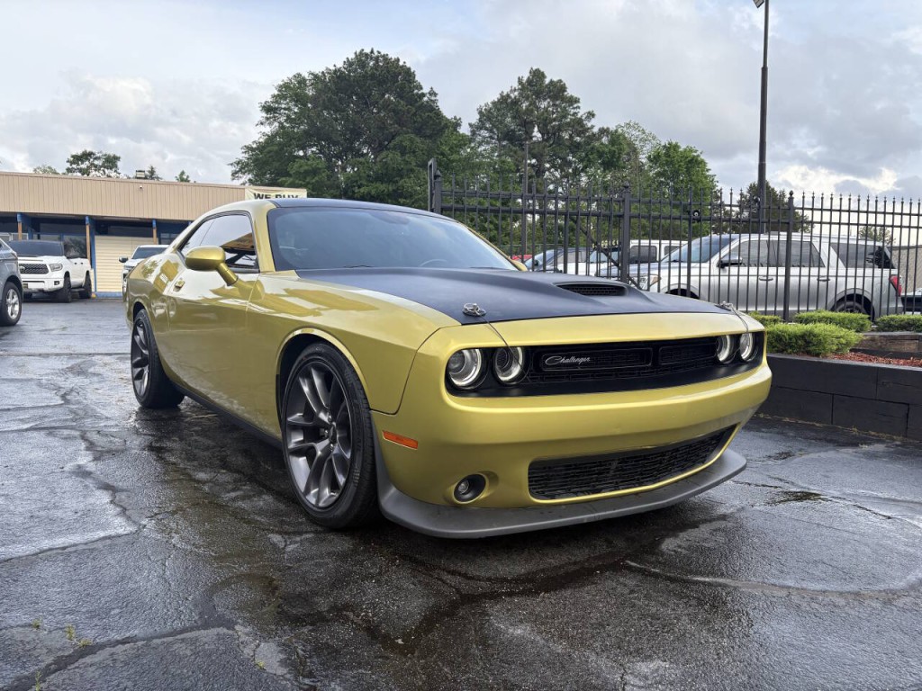 2021 Dodge Challenger Image 4