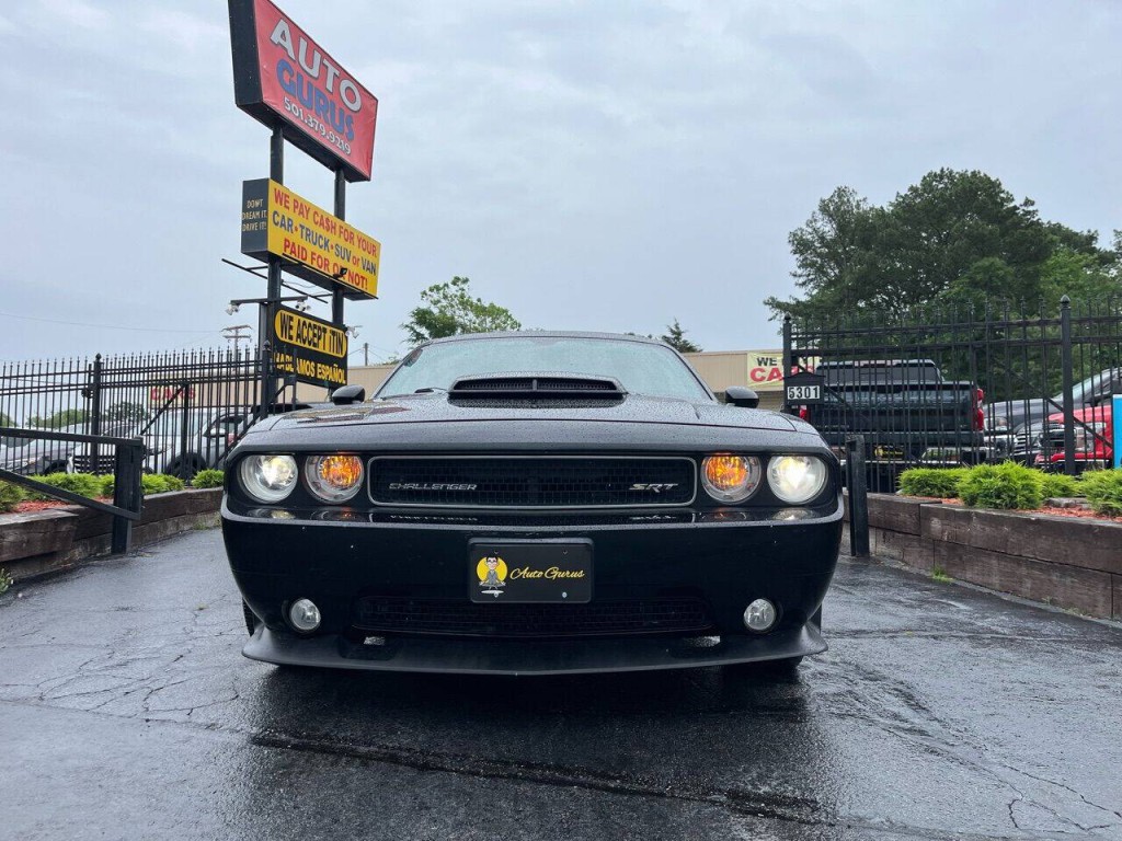 2011 Dodge Challenger Image 5