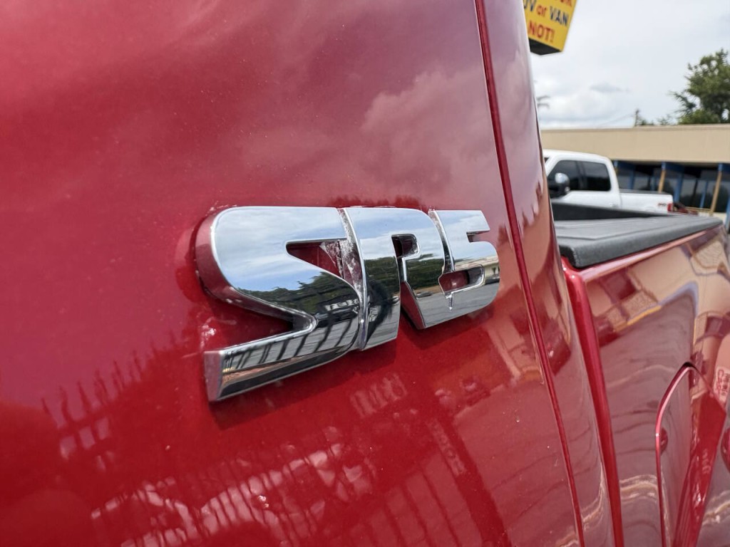 2017 Toyota Tacoma Image 11