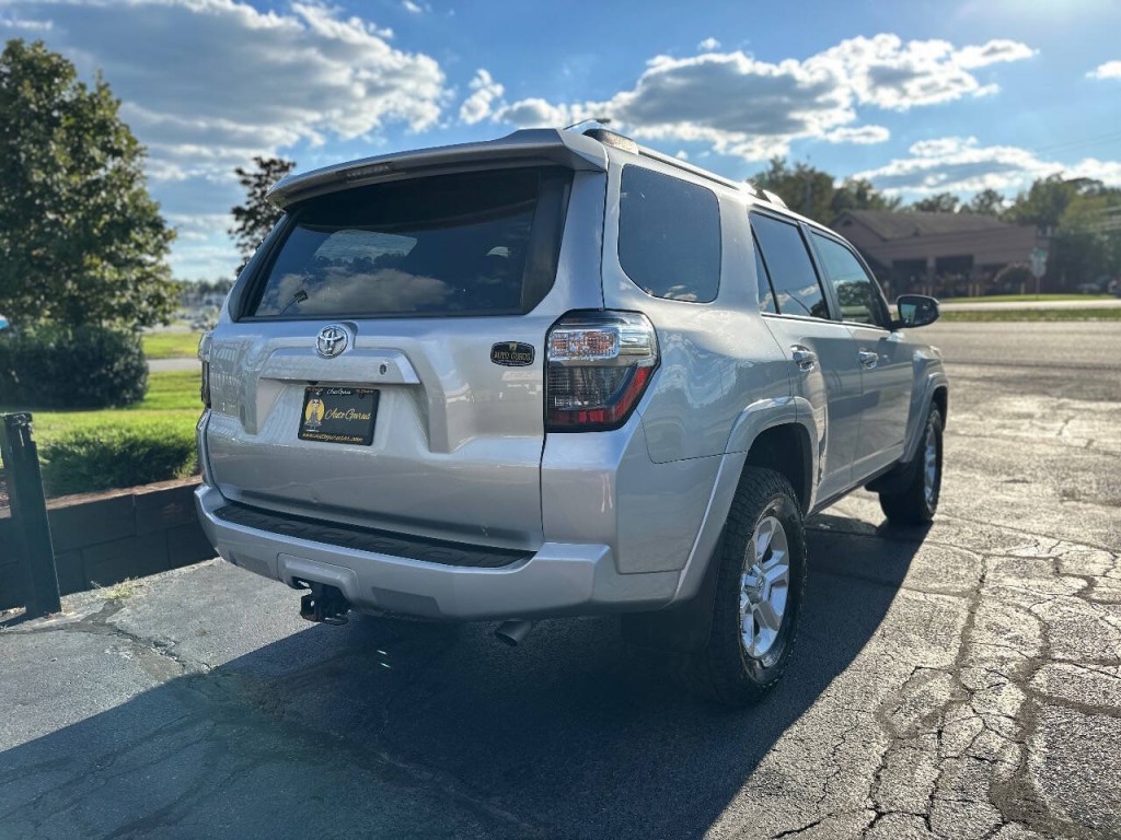 2019 Toyota 4Runner Image 7