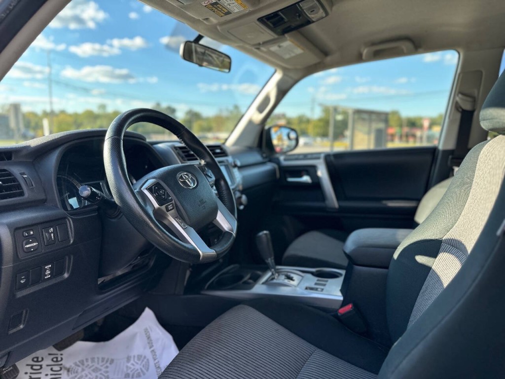 2019 Toyota 4Runner Image 11