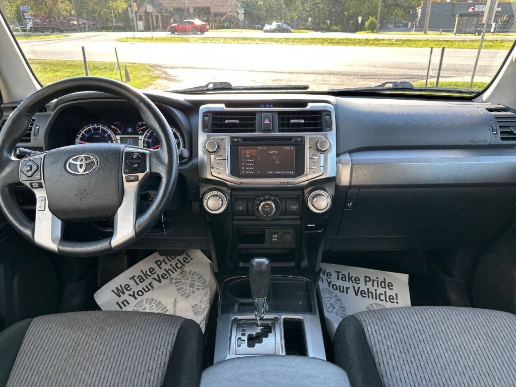 2019 Toyota 4Runner Image 13