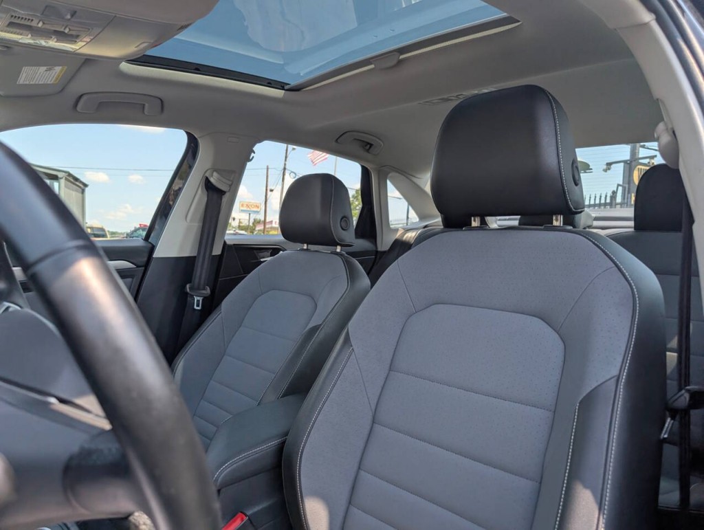 2025 Volkswagen Jetta Image 9