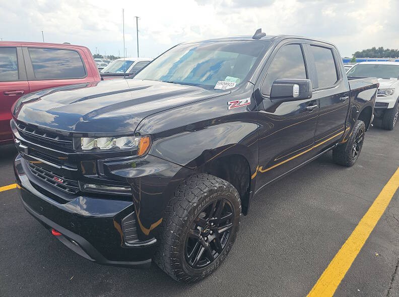 2021 Chevrolet Silverado 1500 Image 2