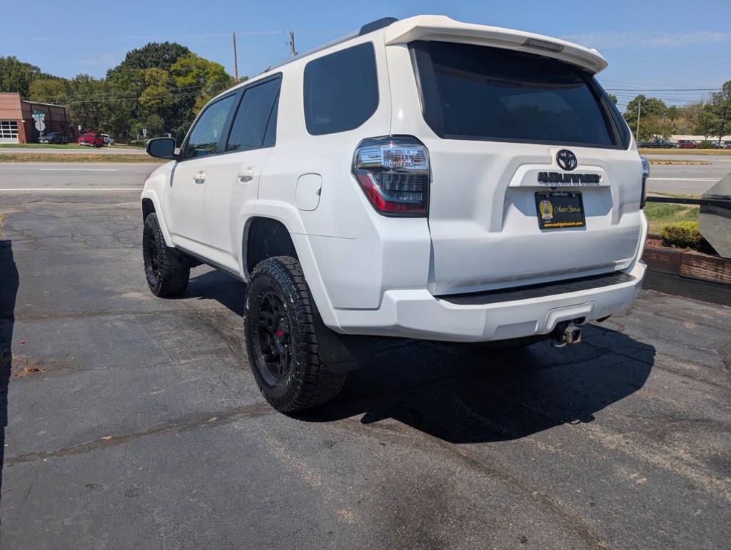2019 Toyota 4Runner Image 7