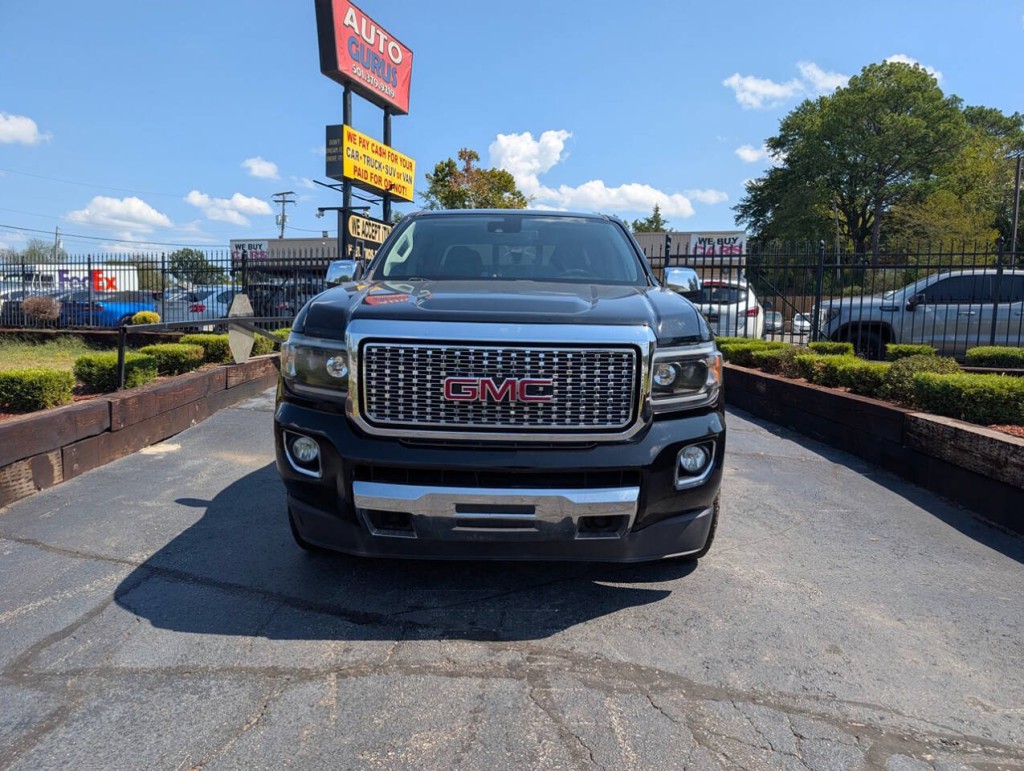 2019 GMC Canyon Image 2