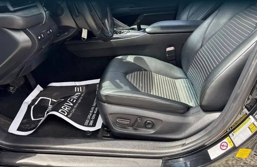 2018 Toyota Camry Image 7