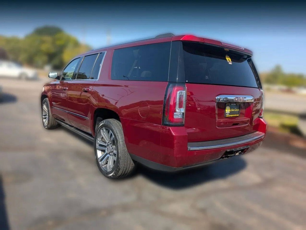 2018 GMC Yukon Image 5