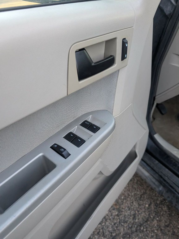 2011 Ford Escape Image 3