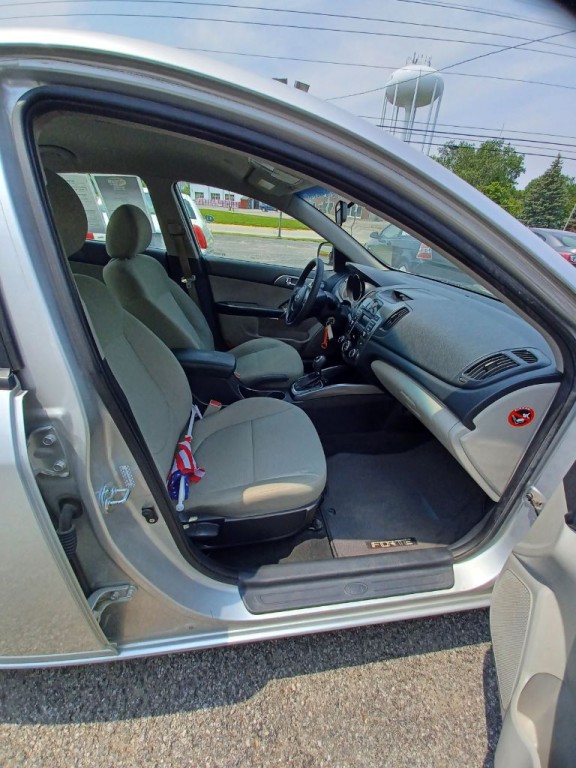 2013 Kia Forte Image 11