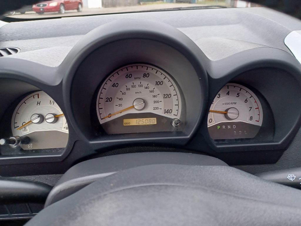2005 Scion tC Image 3