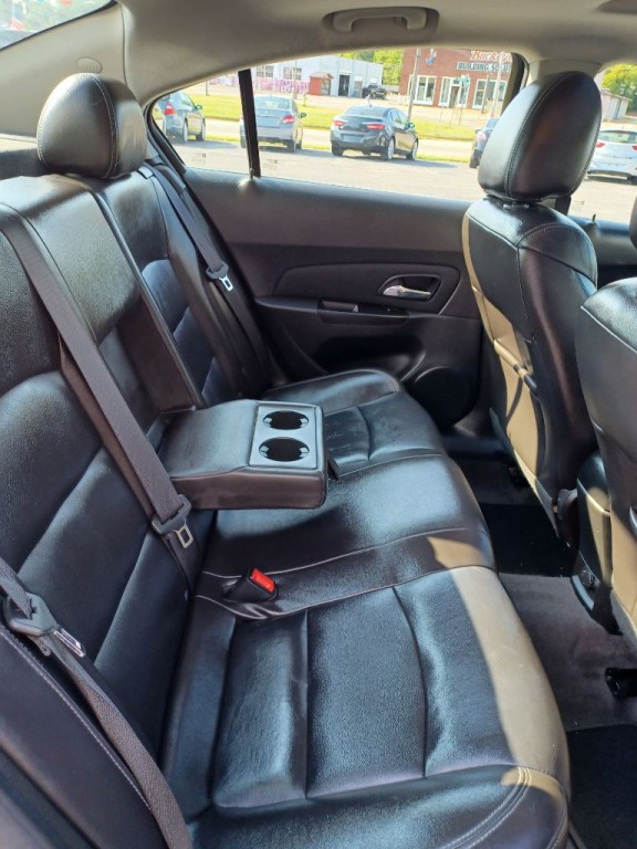 2013 Chevrolet Cruze Image 8