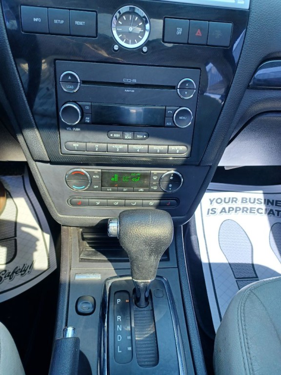 2009 Mercury Milan Image 3