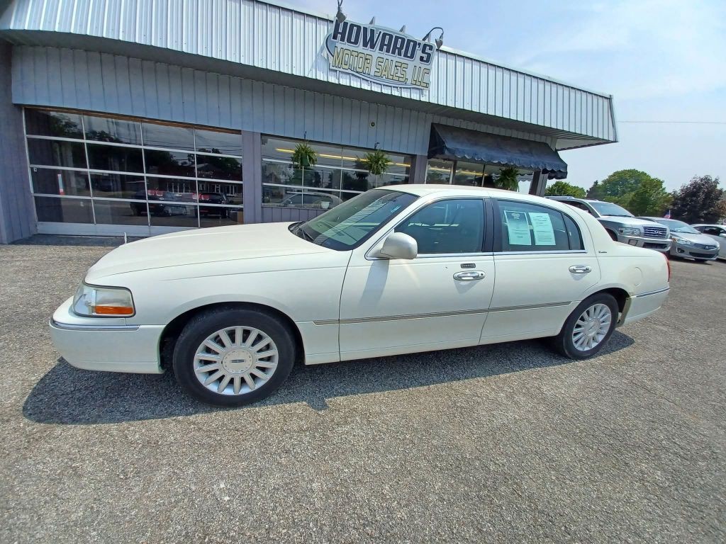 2003 Lincoln Town Car Image 7