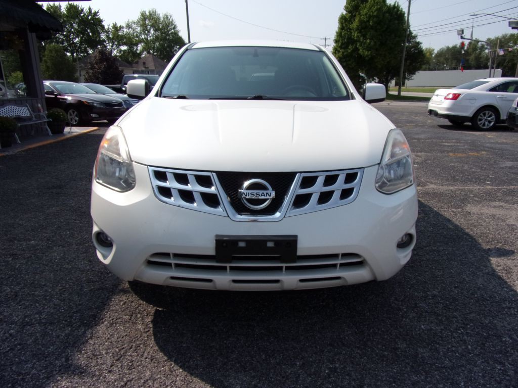 2013 Nissan Rogue Image 1