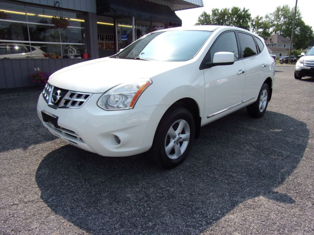 2013 Nissan Rogue Image 2
