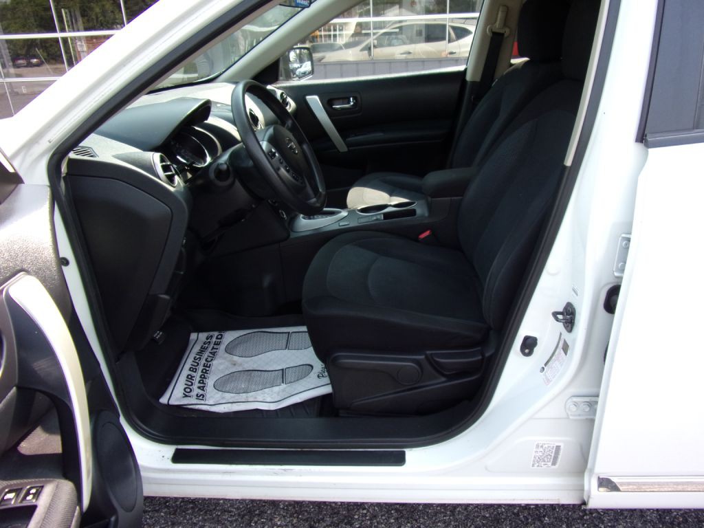 2013 Nissan Rogue Image 10