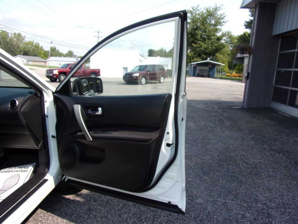 2013 Nissan Rogue Image 11