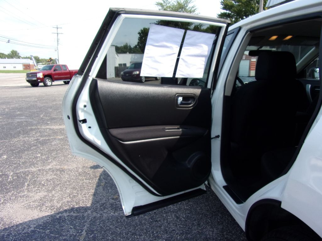 2013 Nissan Rogue Image 13