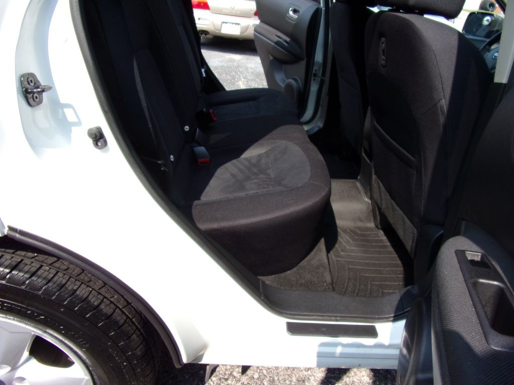 2013 Nissan Rogue Image 16