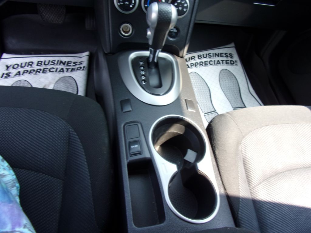 2013 Nissan Rogue Image 23