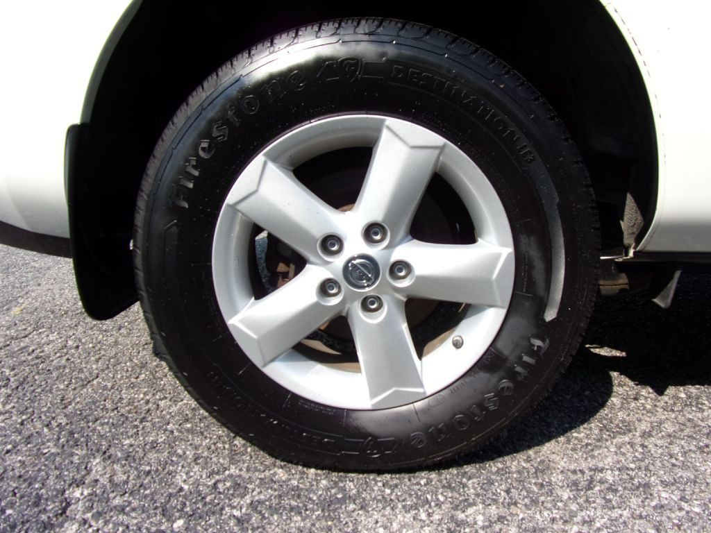 2013 Nissan Rogue Image 24