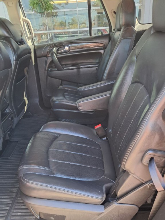2015 Buick Enclave Image 3