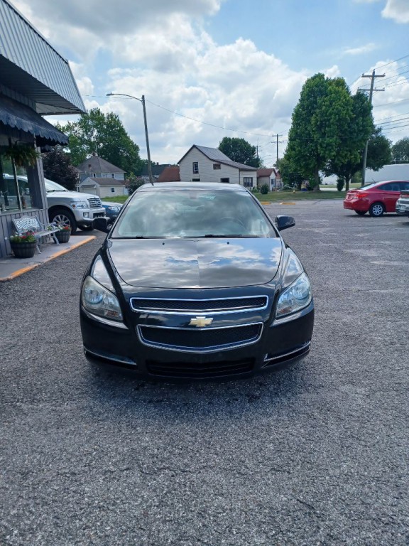 2010 Chevrolet Malibu Image 1