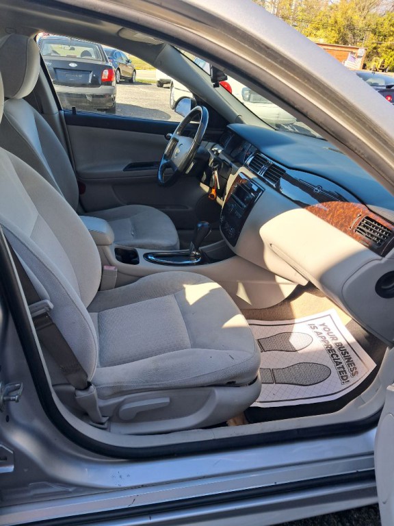 2013 Chevrolet Impala Image 12