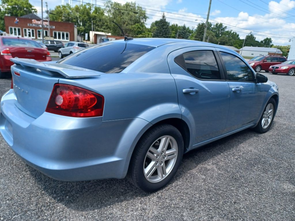 2013 Dodge Avenger Image 8