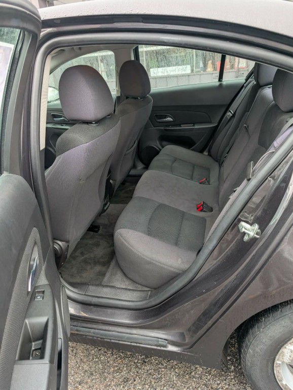 2014 Chevrolet Cruze Image 7